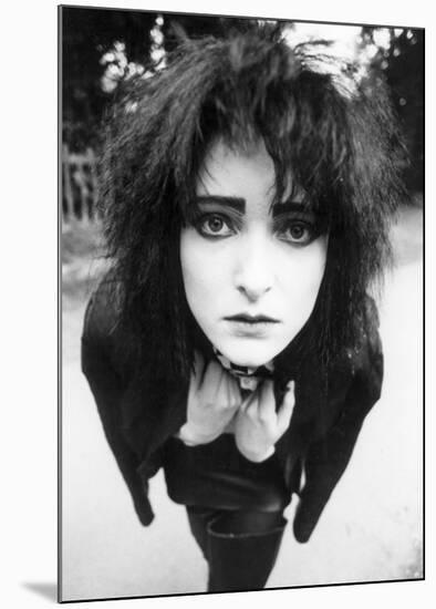 Siouxsie-Holland Park June 81-null-Mounted Poster