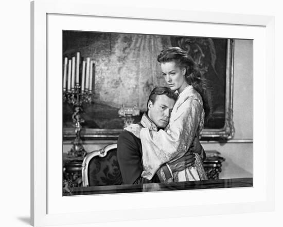 Sissi face a son Destin by Ernst Marischka with Romy Schneider and Kaiser Franz Joseph, 1957 (b/w p-null-Framed Photo