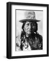 Sitting Bull (1834-1890)-null-Framed Photographic Print