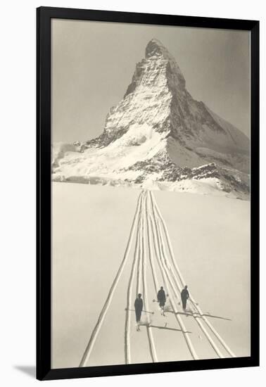 Skiers Leaving Matterhorn-null-Framed Art Print