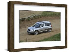 Skoda Yeti 2009-Simon Clay-Framed Photographic Print