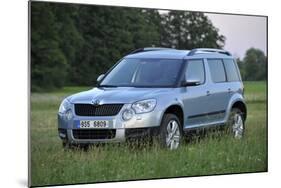 Skoda Yeti 2009-Simon Clay-Mounted Photographic Print