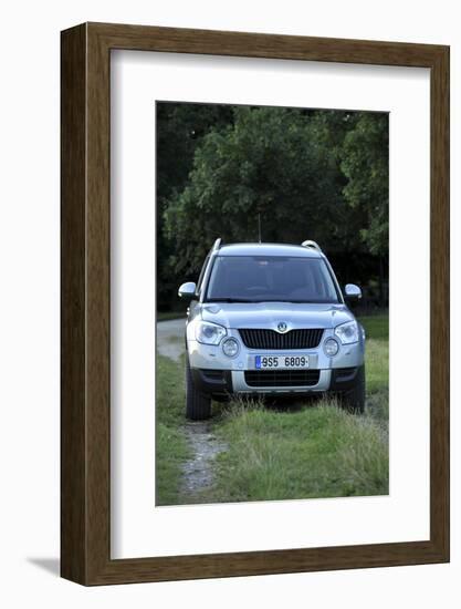 Skoda Yeti 2009-Simon Clay-Framed Photographic Print