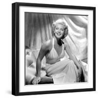 Slightly Dangerous, Lana Turner, 1943-null-Framed Photo