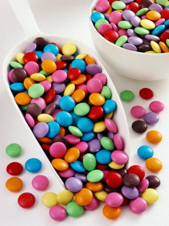 https://imgc.allpostersimages.com/img/posters/smarties-in-scoop-and-small-bowl_u-L-Q10RXF50.jpg?artPerspective=n