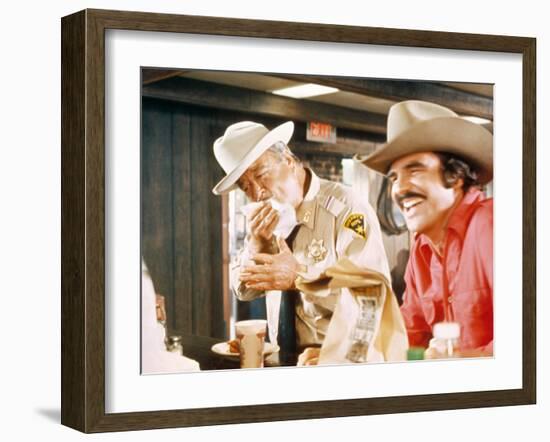 Smokey And The Bandit, Jackie Gleason, Burt Reynolds, 1977-null-Framed Photo