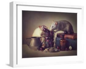 Snoozy and Jimmy-Ellen Van Deelen-Framed Photographic Print