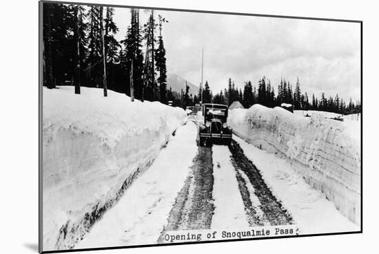 Snoqualmie Pass, Washington, View of Model-T Braving a Snowy Snoqualmie Pass-Lantern Press-Mounted Art Print