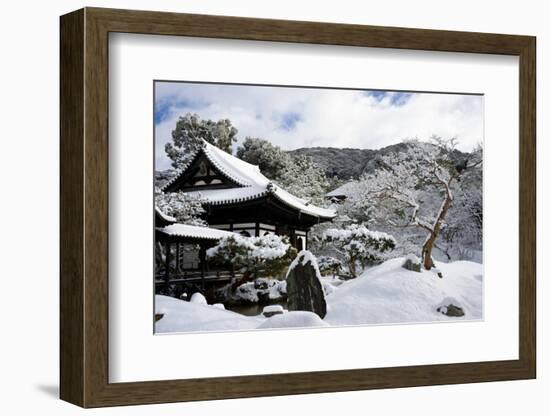 Snow-covered Zen garden in Kodai-ji Temple, Kyoto, Japan, Asia-Damien Douxchamps-Framed Photographic Print