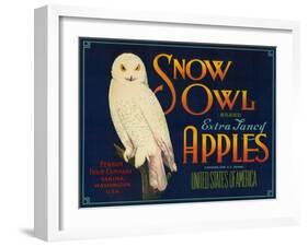 Snow Owl Apple Label - Yakima, WA-Lantern Press-Framed Art Print