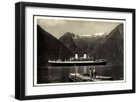 Sognefjord Norwegen, Dampfer Monte Sarmiento, HSDG-null-Framed Giclee Print