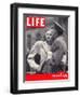 Soldier's Farewell, April 19, 1943-Alfred Eisenstaedt-Framed Photographic Print