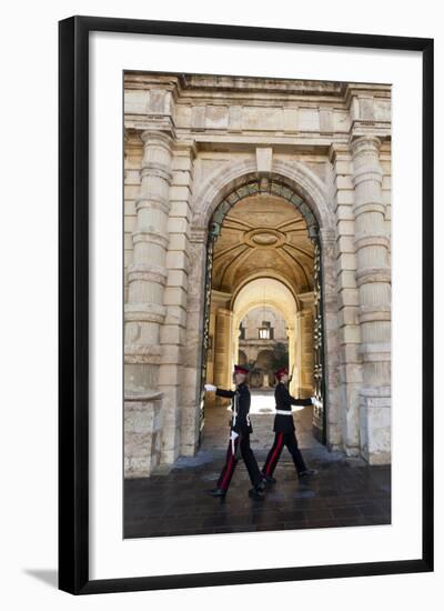 Soldiers Marching, Grand Master's Palace (President's Palace), Valletta, Malta, Europe-Eleanor Scriven-Framed Photographic Print