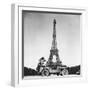 Soldiers of 4th US Infantry Division Looking at Eiffel Tower as They Liberate Capital City, WWII-John Downey-Framed Premium Photographic Print