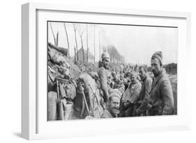 Soldiers of a French Zouave Regiment Between Lizarne and Boesinghe, Belgium, April 1915-null-Framed Giclee Print