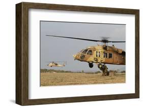 Soldiers Practice External Cargo Mounting on a Uh-60 Yanshuf of the Israel Air Force-Stocktrek Images-Framed Photographic Print