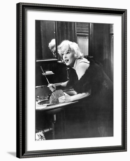 Some Like It Hot, Marilyn Monroe, 1959-null-Framed Photo