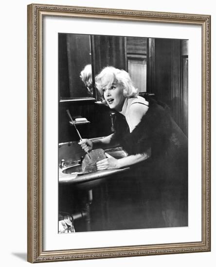 Some Like It Hot, Marilyn Monroe, 1959-null-Framed Photo