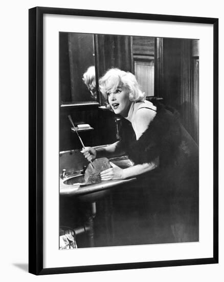 Some Like It Hot, Marilyn Monroe, 1959-null-Framed Photo