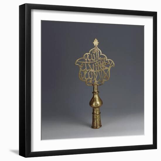 Sommet d'enseigne portant en ajouré l'inscription de la Chahâda-null-Framed Giclee Print