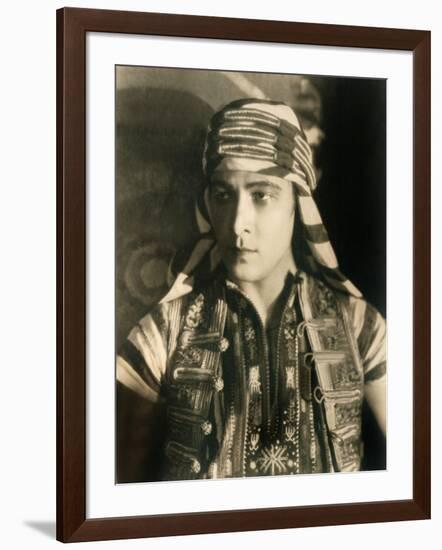 SON OF THE SHEIK, Rudolph Valentino, 1926-null-Framed Art Print