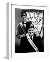 Sons of the Desert, Stan Laurel, Oliver Hardy, 1933-null-Framed Photo