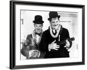 Sons Of The Desert, Stan Laurel, Oliver Hardy, 1933-null-Framed Photo