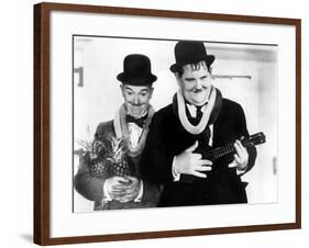 Sons Of The Desert, Stan Laurel, Oliver Hardy, 1933-null-Framed Photo