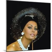 Sophia Loren, 1973-null-Mounted Photographic Print