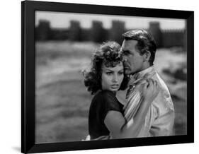 Sophia Loren and Cary Grant in 'The Pride and the Passion' by Stanley Kramer, 1957-null-Framed Giclee Print