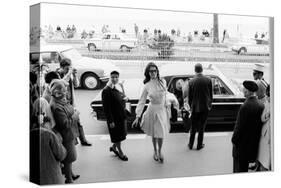 Sophia Loren Arrives at the Cinema Palace of Cannes-Mario de Biasi-Stretched Canvas