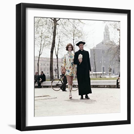 Sophia Loren, Marcello Mastroianni. the Priests Wife,1971 (La Moglie Del Prete)-null-Framed Photographic Print