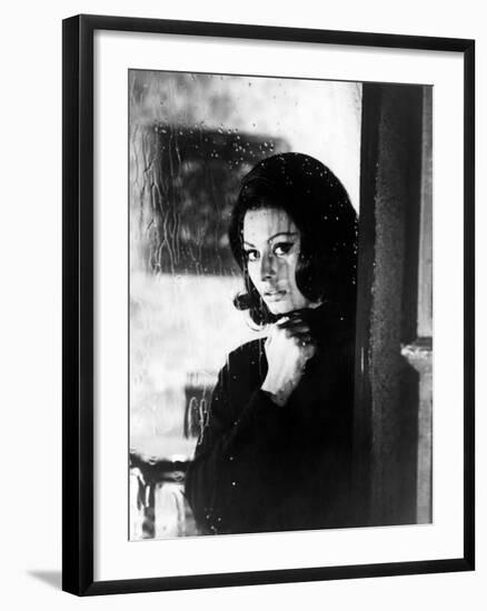 Sophia Loren. "The Great Spy Mission" 1965, "Opération Crossbow" Directed by Michael Anderson-null-Framed Photographic Print