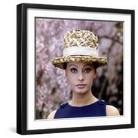 Sophia Loren Wearing a Straw Hat-Mario de Biasi-Framed Premium Photographic Print