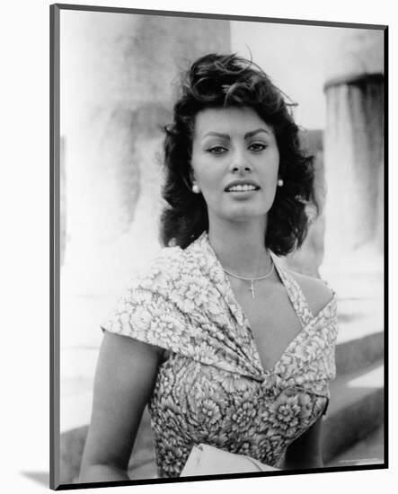 Sophia Loren-null-Mounted Photo