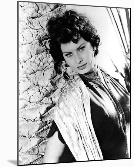 Sophia Loren-null-Mounted Photo