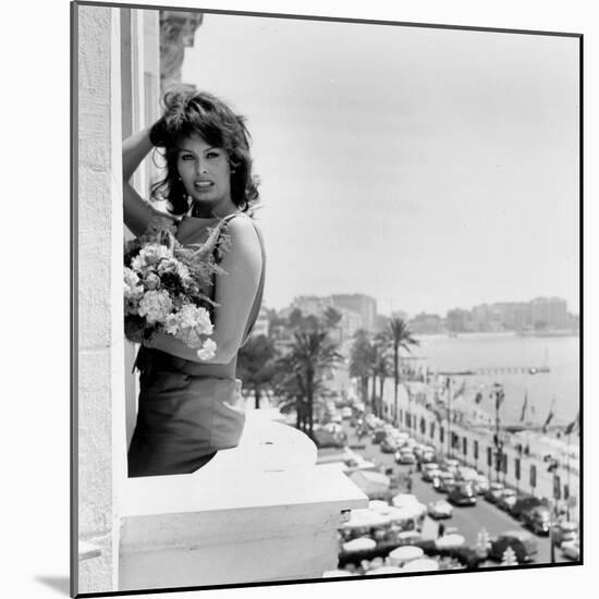 Sophia Loren-null-Mounted Photo