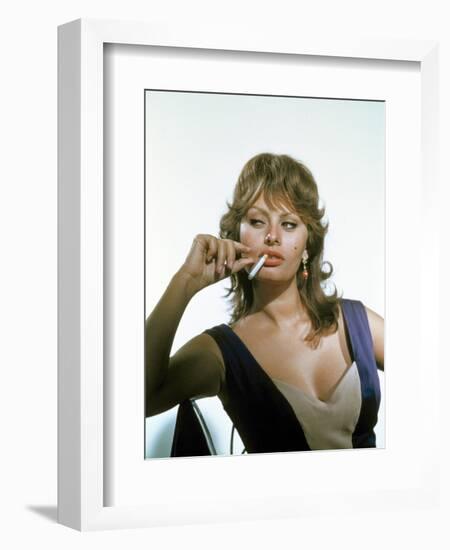 Sophia Loren-null-Framed Photographic Print