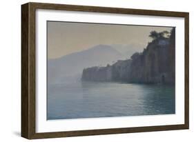 Sorrente, vue générale, côte argentée-Henry Brokman-Framed Giclee Print