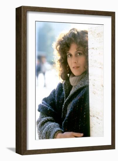 SOS Fantomes Ghostbusters by IvanReitman with Sigourney Weaver, 1984 (photo)-null-Framed Photo