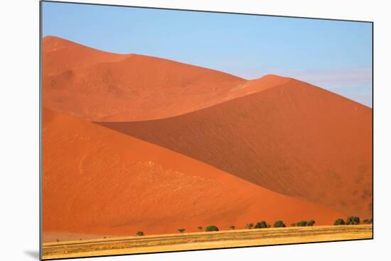 Sossusvlei Dunes-watchtheworld-Mounted Photographic Print