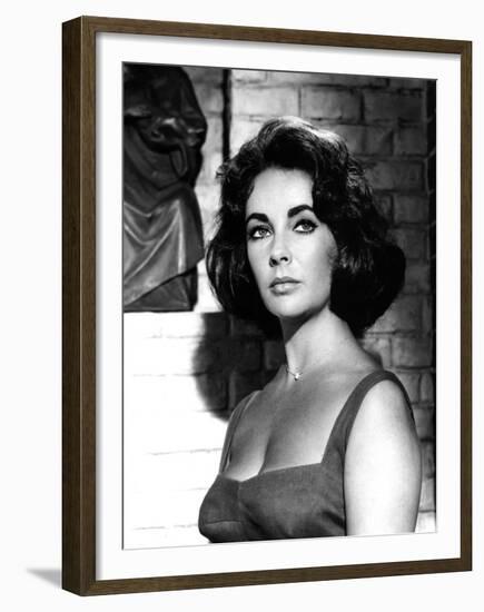 Soudain l'ete dernier SUDDENLY LAST SUMMER, 1959 by JOSEPH L. MANKIEWICZ with Elizabeth Taylor (b/w-null-Framed Photo