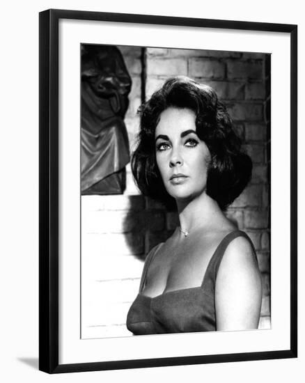 Soudain l'ete dernier SUDDENLY LAST SUMMER, 1959 by JOSEPH L. MANKIEWICZ with Elizabeth Taylor (b/w-null-Framed Photo