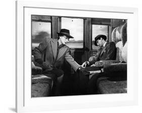 Soupcons SUSPICION by AlfredHitchcock with Joan Fontaine and Cary Grant, 1941 (b/w photo)-null-Framed Photo