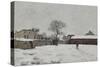 Sous la neige : cour de ferme à Marly-le-Roi (Yvelines)-Alfred Sisley-Stretched Canvas