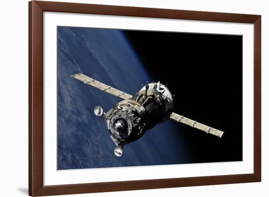 Soyuz TMA-19 Departing the ISS, 2010-null-Framed Photographic Print