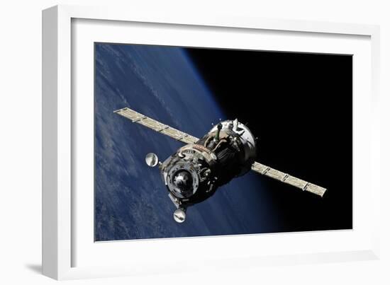 Soyuz TMA-19 Departing the ISS, 2010-null-Framed Photographic Print