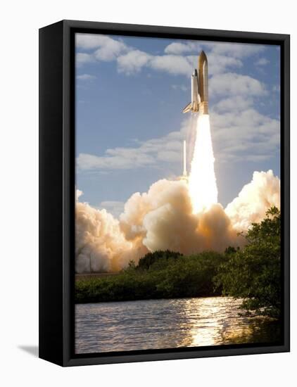 Space Shuttle Atlantis Lifts Off from its Launch Pad at Kennedy Space Center, Florida-null-Framed Stretched Canvas