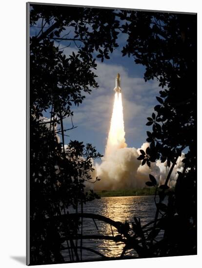 Space Shuttle Atlantis Lifts Off from its Launch Pad at Kennedy Space Center, Florida-null-Mounted Photographic Print