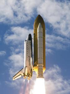 space-shuttle-atlantis-lifts-off-from-it